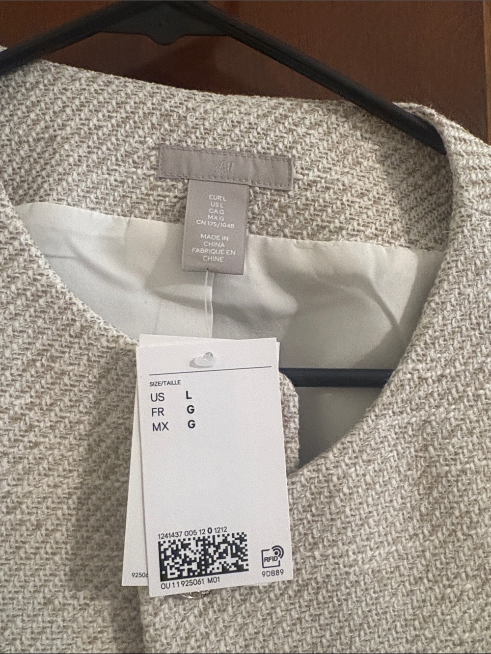 Hm Women's Cream Textured Boxy Jacket - Classic Button Front - Picture 3 of 3